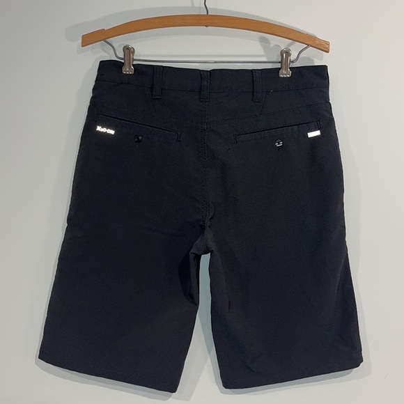 HURLEY Boys 18 H2O-DRI Flat Front Walk Shorts Hybrid Board Shorts Gray Black EUC - Picture 3 of 6